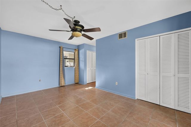 5216 SYDNEY ROAD, Fruitland Park, FL 34731