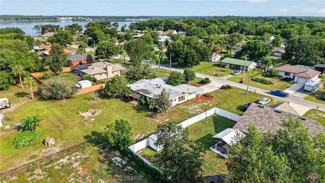 5216 SYDNEY ROAD, Fruitland Park, FL 34731