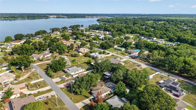 5216 SYDNEY ROAD, Fruitland Park, FL 34731