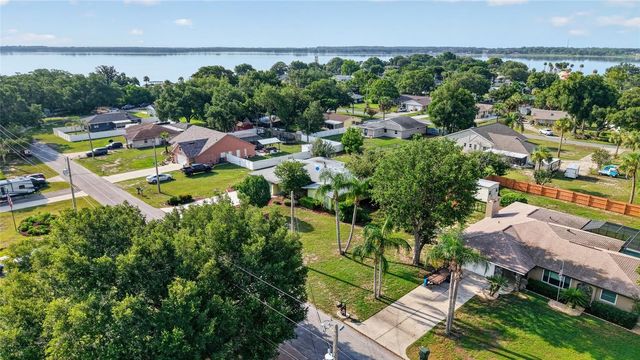 5216 SYDNEY ROAD, Fruitland Park, FL 34731
