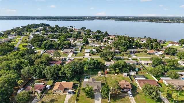 5216 SYDNEY ROAD, Fruitland Park, FL 34731
