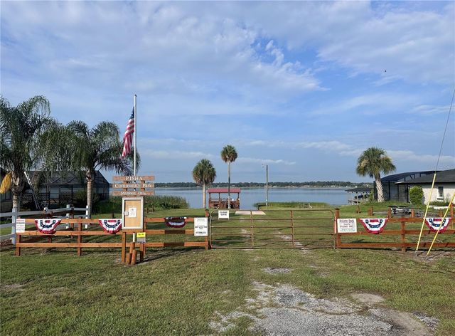 5216 SYDNEY ROAD, Fruitland Park, FL 34731
