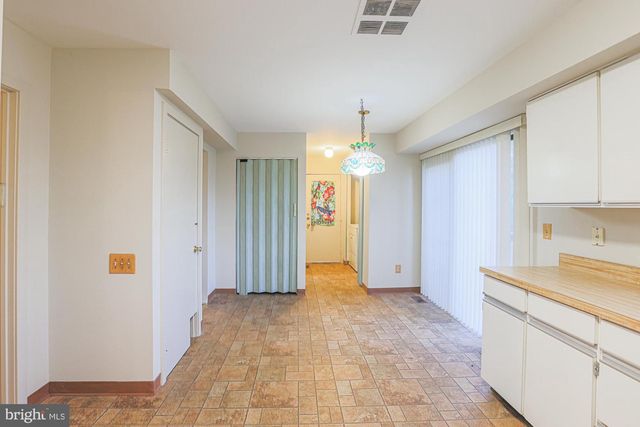 7617 7 MILE LN, Baltimore, MD 21208