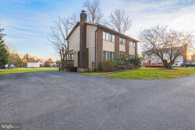 7617 7 MILE LN, Baltimore, MD 21208