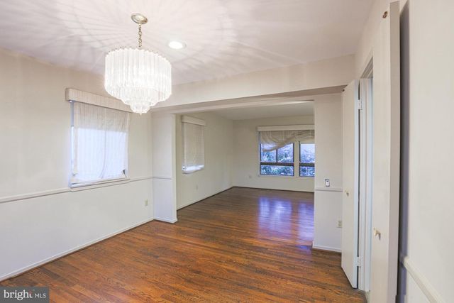 7617 7 MILE LN, Baltimore, MD 21208