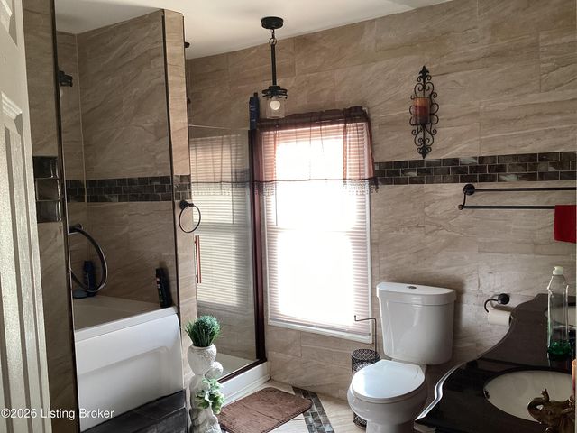 1225 S 32nd St, Louisville, KY 40211