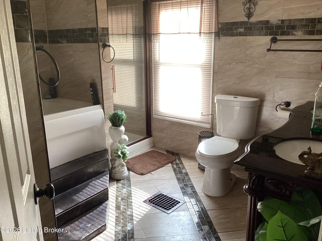 1225 S 32nd St, Louisville, KY 40211