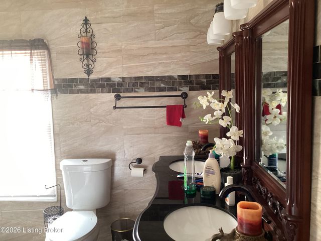 1225 S 32nd St, Louisville, KY 40211