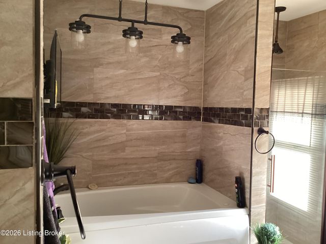 1225 S 32nd St, Louisville, KY 40211