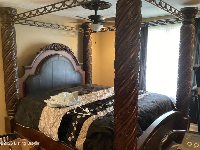 1225 S 32nd St, Louisville, KY 40211