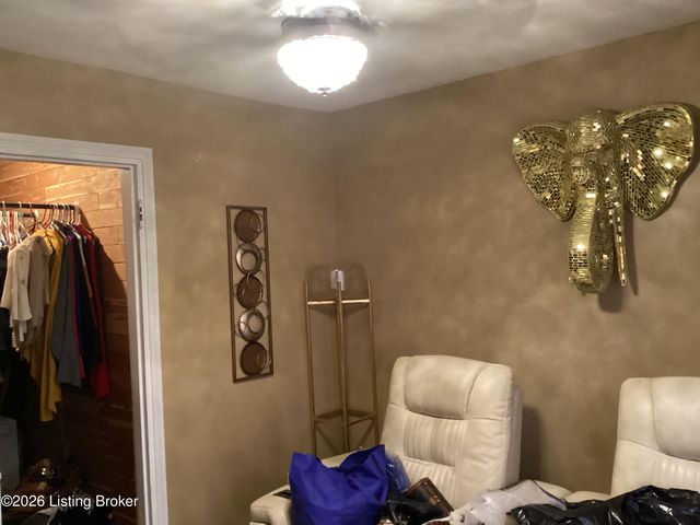 1225 S 32nd St, Louisville, KY 40211