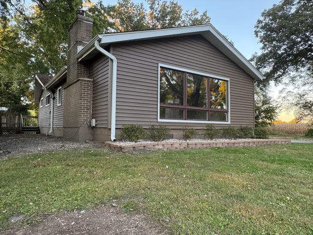 28542 S Walleye Lane, Wilmington, IL 60481