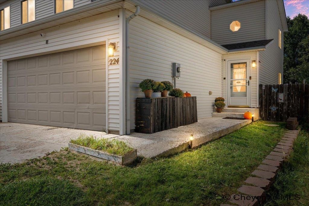 224 ABBY RD, Cheyenne, WY 82007