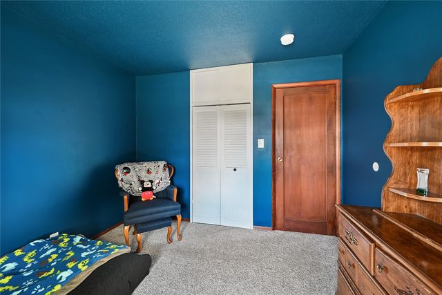 4633 White Pine Drive NE, Cedar Rapids, IA 52402