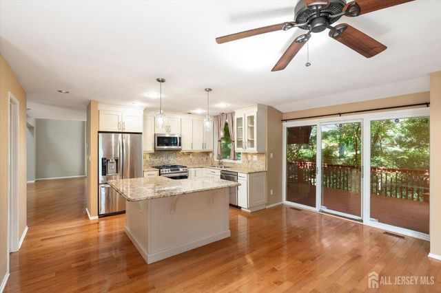 426 Sayre Drive, Plainsboro, NJ 08540