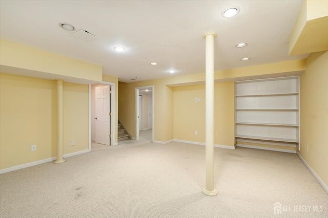426 Sayre Drive, Plainsboro, NJ 08540