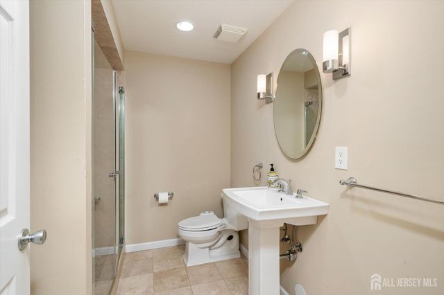 426 Sayre Drive, Plainsboro, NJ 08540