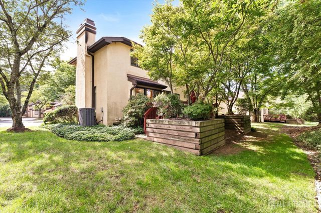 426 Sayre Drive, Plainsboro, NJ 08540