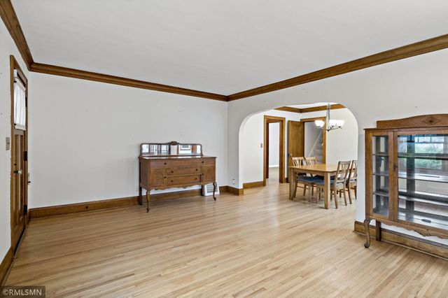 844 Winslow Avenue, Saint Paul, MN 55107