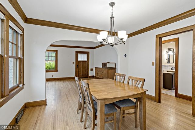 844 Winslow Avenue, Saint Paul, MN 55107
