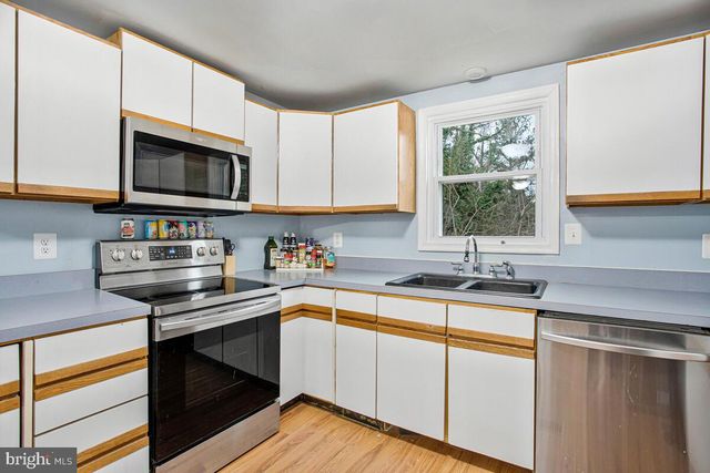 26408 HILLENDALE RD, Hollywood, MD 20636