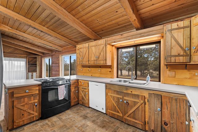 15522 SW Chinook Drive, Terrebonne, OR 97760