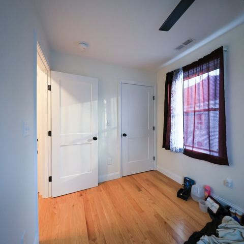 173 Westford St, Lowell, MA 01851
