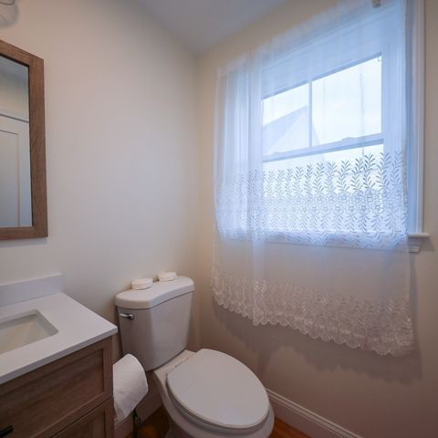 173 Westford St, Lowell, MA 01851
