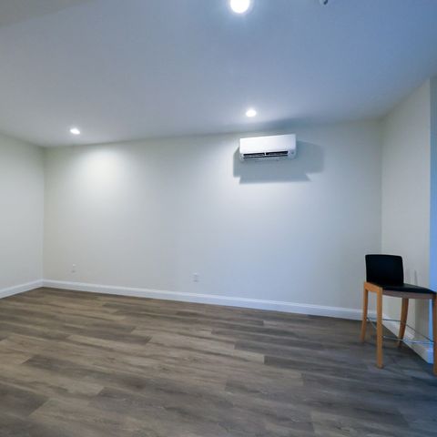 173 Westford St, Lowell, MA 01851