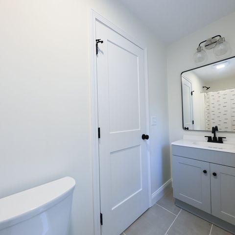 173 Westford St, Lowell, MA 01851