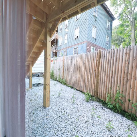 173 Westford St, Lowell, MA 01851