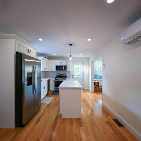 173 Westford St, Lowell, MA 01851