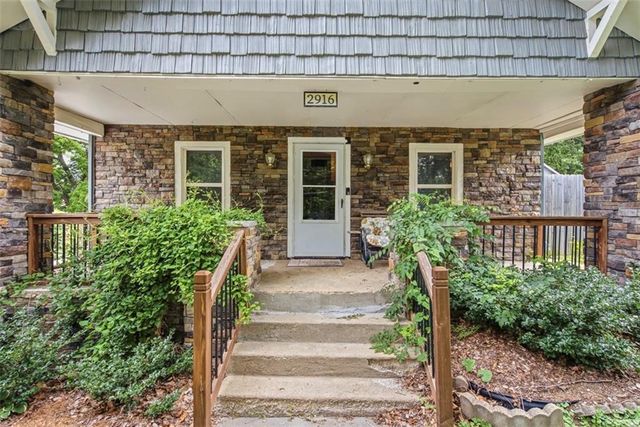 2916 N 52nd Street, Kansas City, KS 66104
