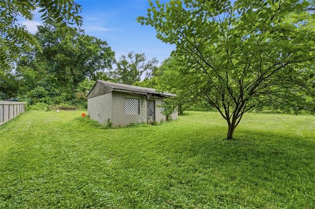 2916 N 52nd Street, Kansas City, KS 66104