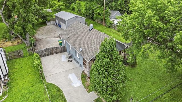 2916 N 52nd Street, Kansas City, KS 66104