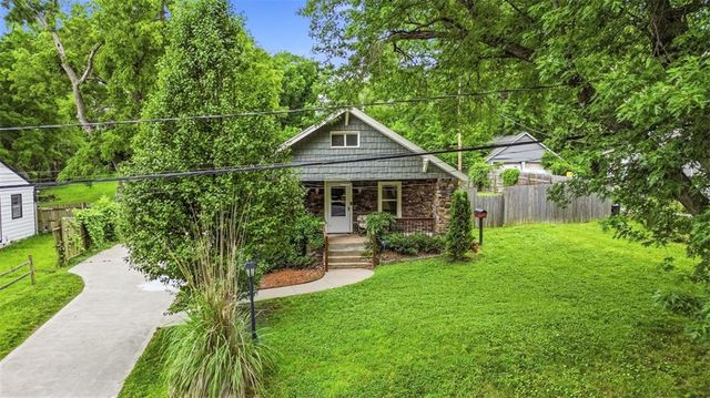2916 N 52nd Street, Kansas City, KS 66104