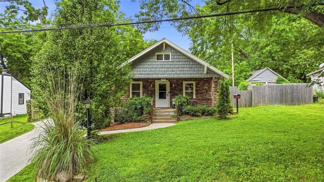2916 N 52nd Street, Kansas City, KS 66104