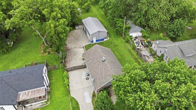 2916 N 52nd Street, Kansas City, KS 66104
