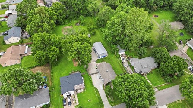 2916 N 52nd Street, Kansas City, KS 66104