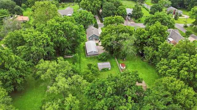 2916 N 52nd Street, Kansas City, KS 66104