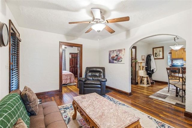 2916 N 52nd Street, Kansas City, KS 66104