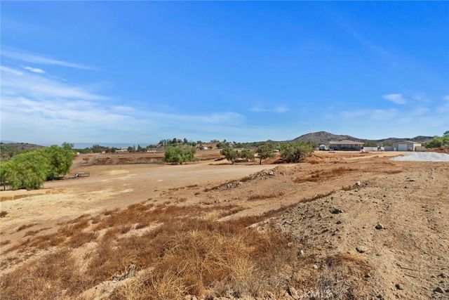 19310 Ann Way, Lake Mathews, CA 92570