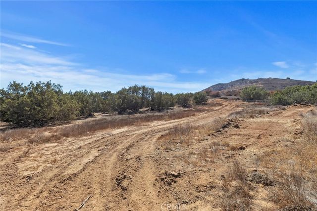 19310 Ann Way, Lake Mathews, CA 92570