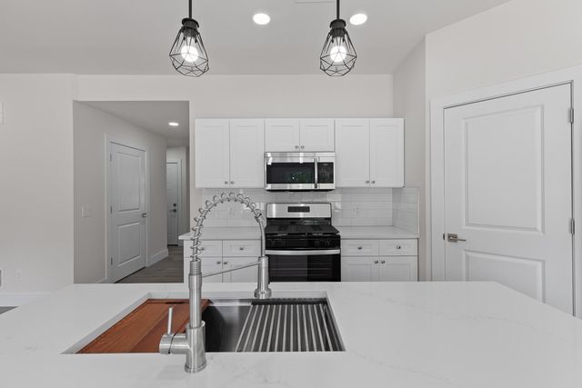 2010 Green Acres Drive, Adrian, MI 49221