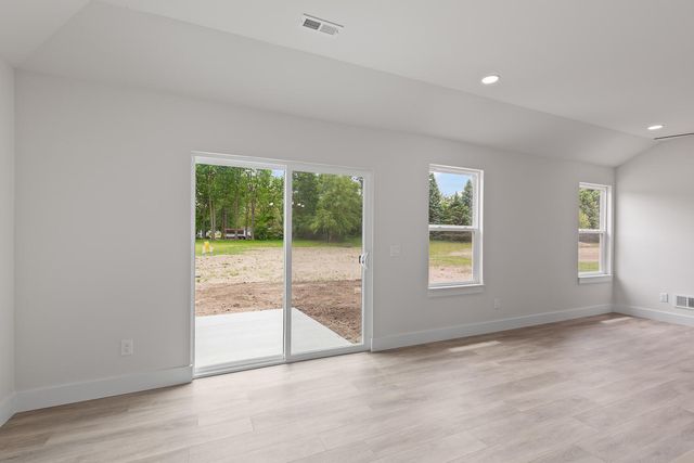 2010 Green Acres Drive, Adrian, MI 49221