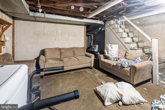 141 W 21ST ST, Chester, PA 19013