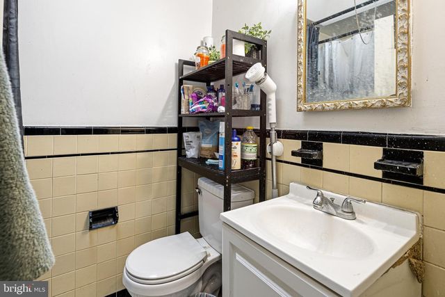 141 W 21ST ST, Chester, PA 19013