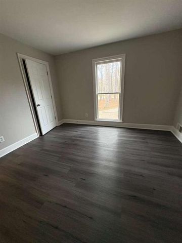 2518 W Mcintosh Road, Griffin, GA 30223