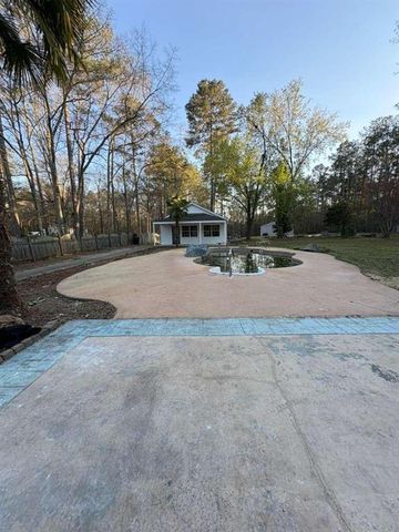 2518 W Mcintosh Road, Griffin, GA 30223