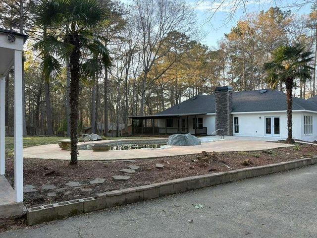 2518 W Mcintosh Road, Griffin, GA 30223